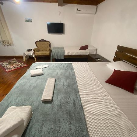 Otel Manolian Sirince Селчук Екстериор снимка