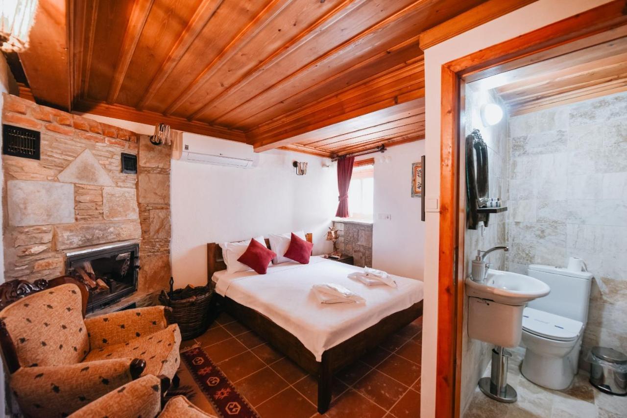 Otel Manolian Sirince Селчук Екстериор снимка
