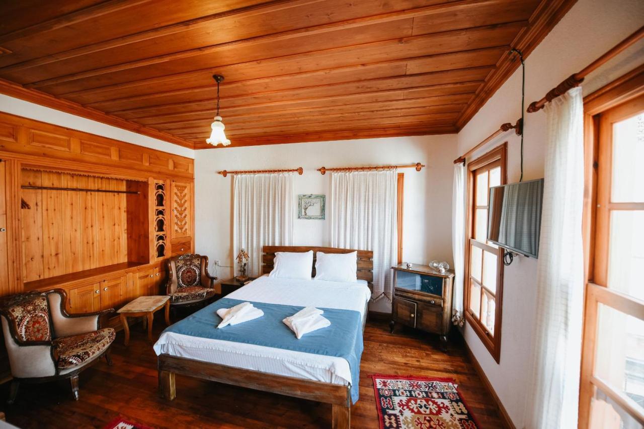 Otel Manolian Sirince Селчук Екстериор снимка
