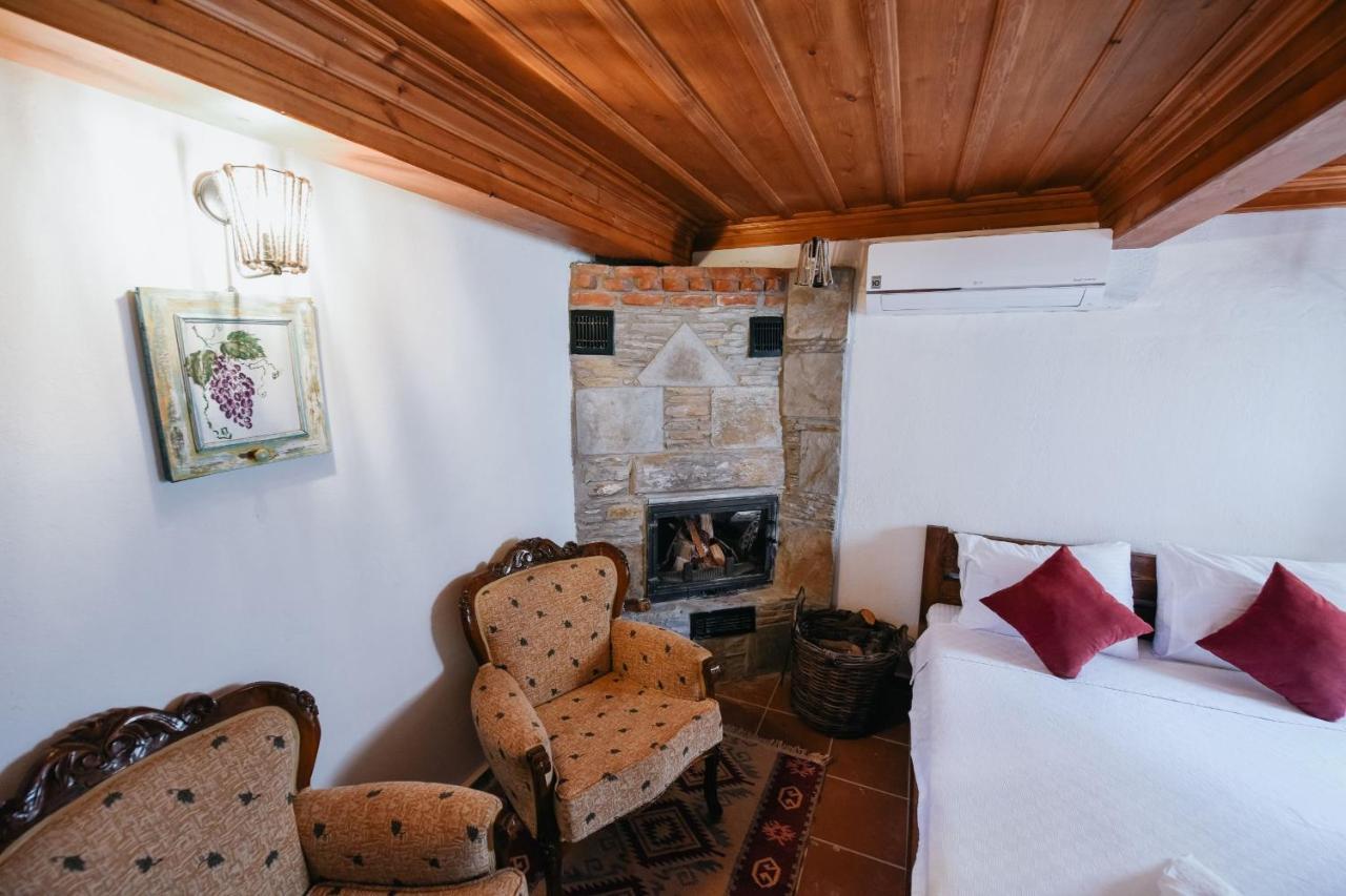 Otel Manolian Sirince Селчук Екстериор снимка