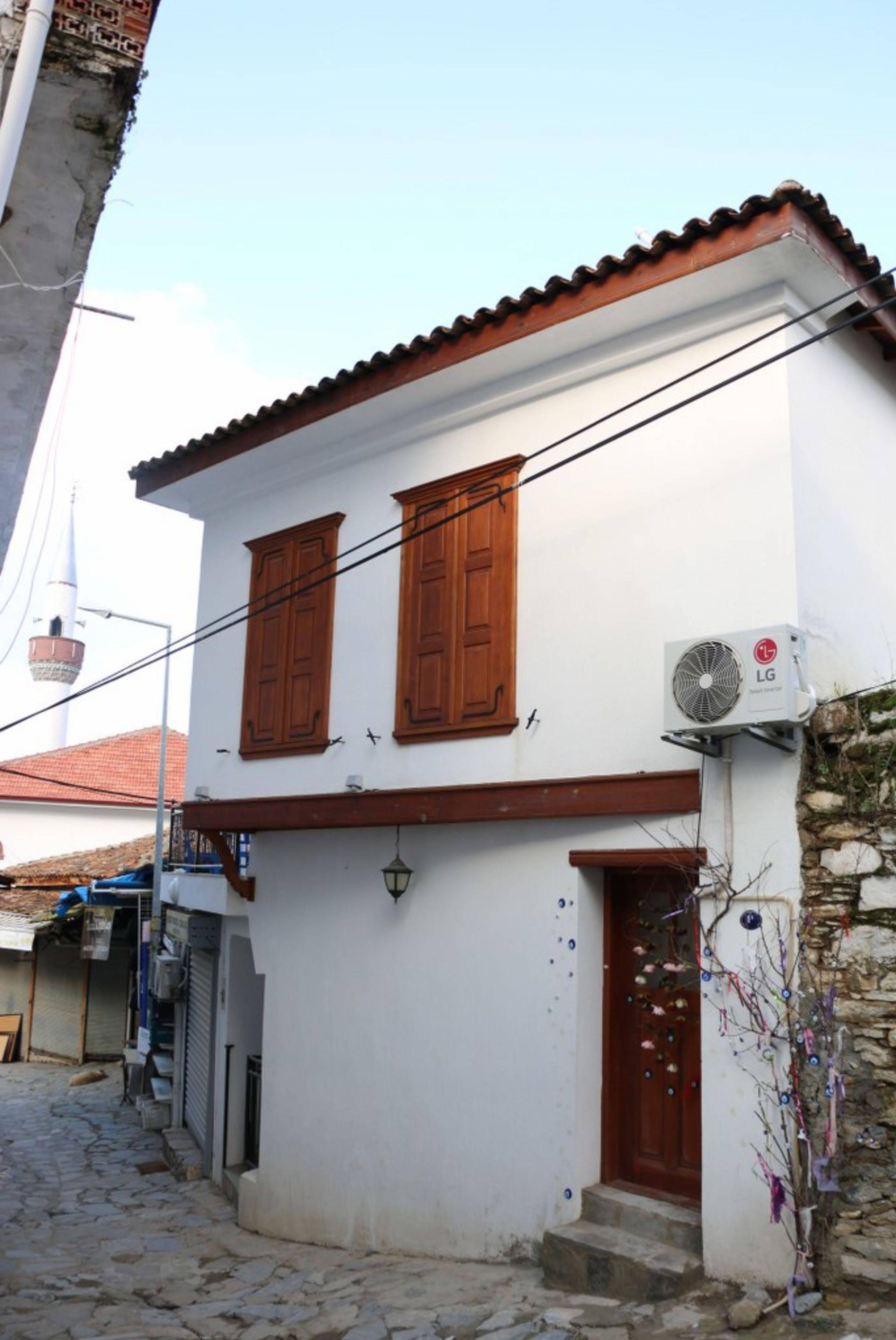 Otel Manolian Sirince Селчук Екстериор снимка